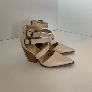 Women’s OASIS SOCIETY Shoes 6.5